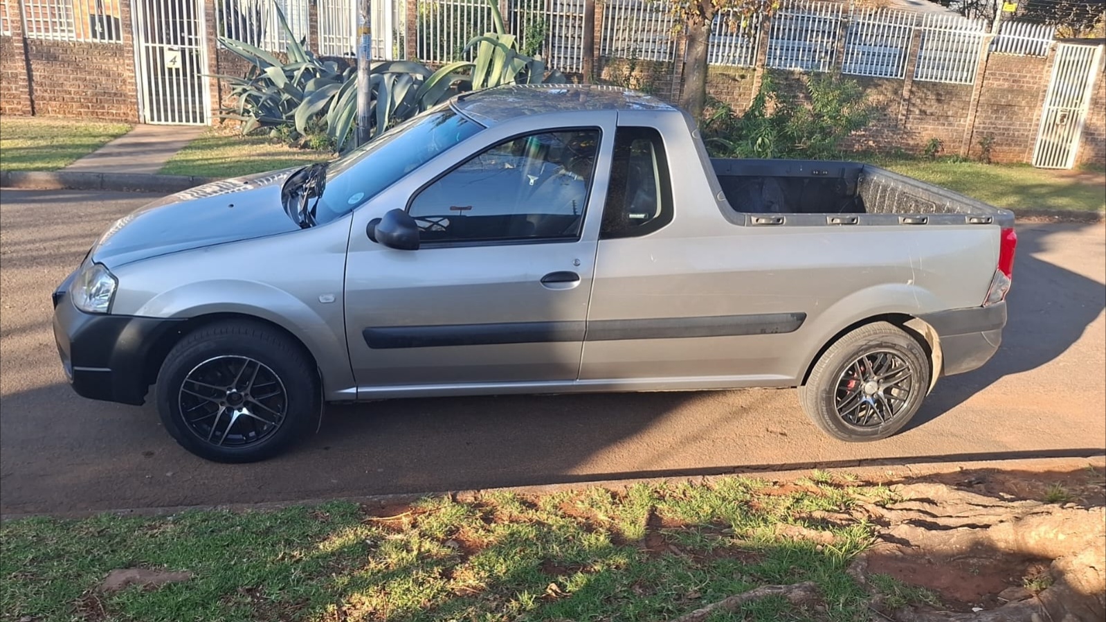 Used 2014 Nissan NP200 1.6i - Private Seller
