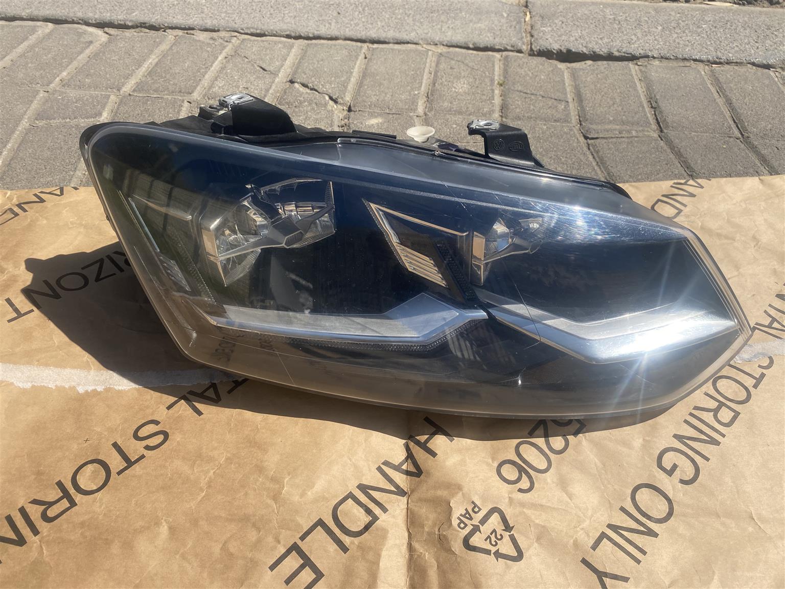 2017 VW POLO 7 TSI LED HEADLIGHT RIGHT SIDE FOR SALE. IN PRISTINE CONDITION - Private Seller