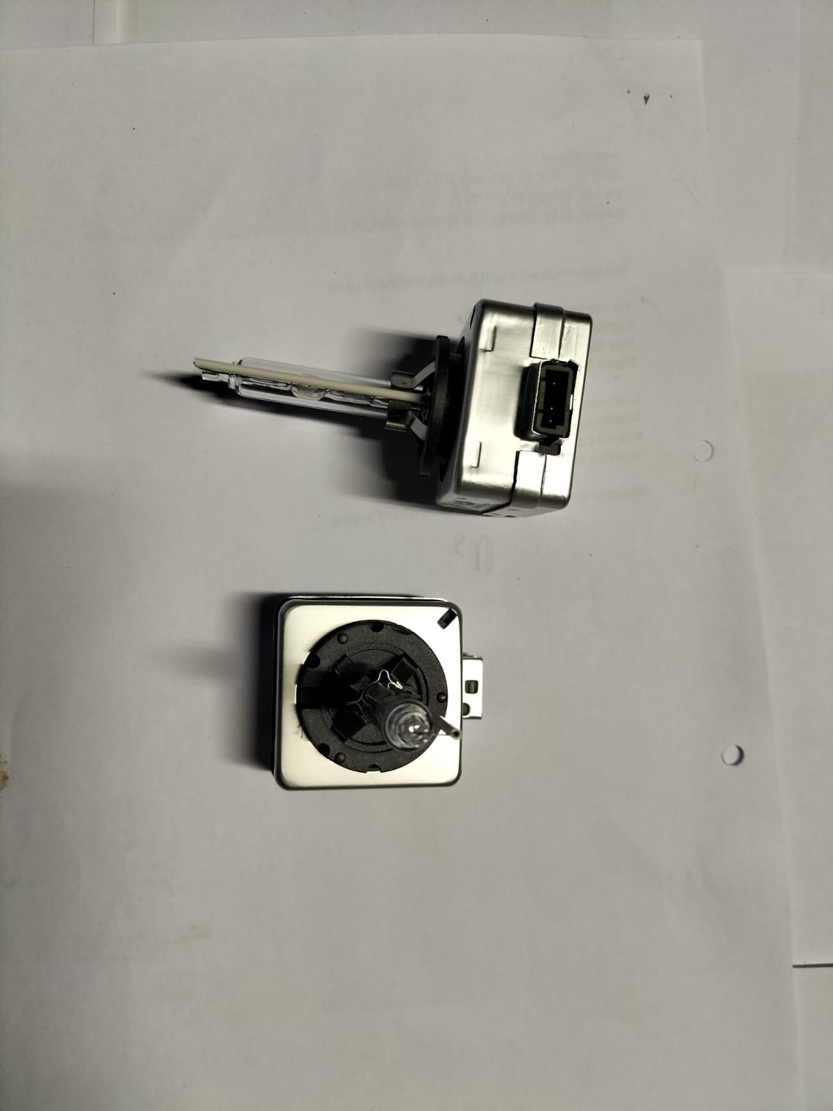 AUDI A4 B8 NEW XENON GLOBES FOR SALE - Private Seller