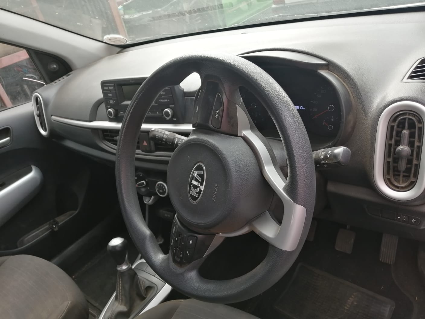 Kia Picanto 2017 1.0 stripping for spares - Private Seller