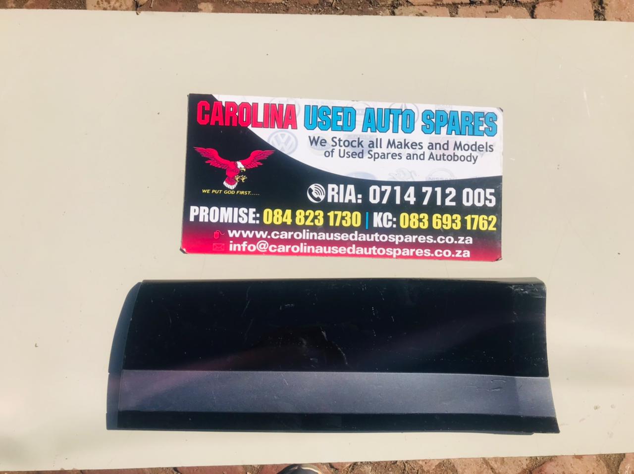 Range Rover Velar L560 left rear door moulding - Private Seller Range Rover Velar L560 left rear door moulding - Private Seller