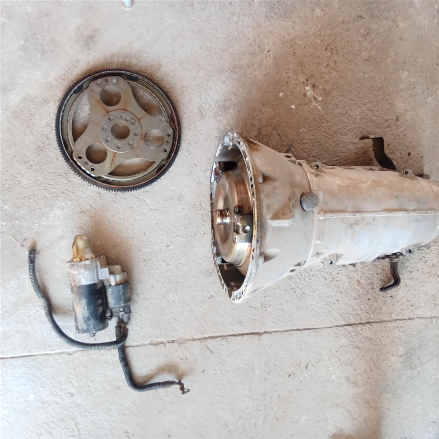 Mercedes (E320) automatic gearbox with torque converter, flexplate and starter - Private Seller
