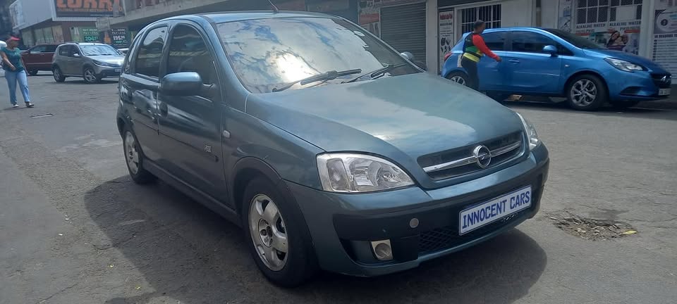 2006 OPEL CORSA GAMMA 1.4 SPORT MANUAL TRANSMISSION, MILEAGE 85,000 KM