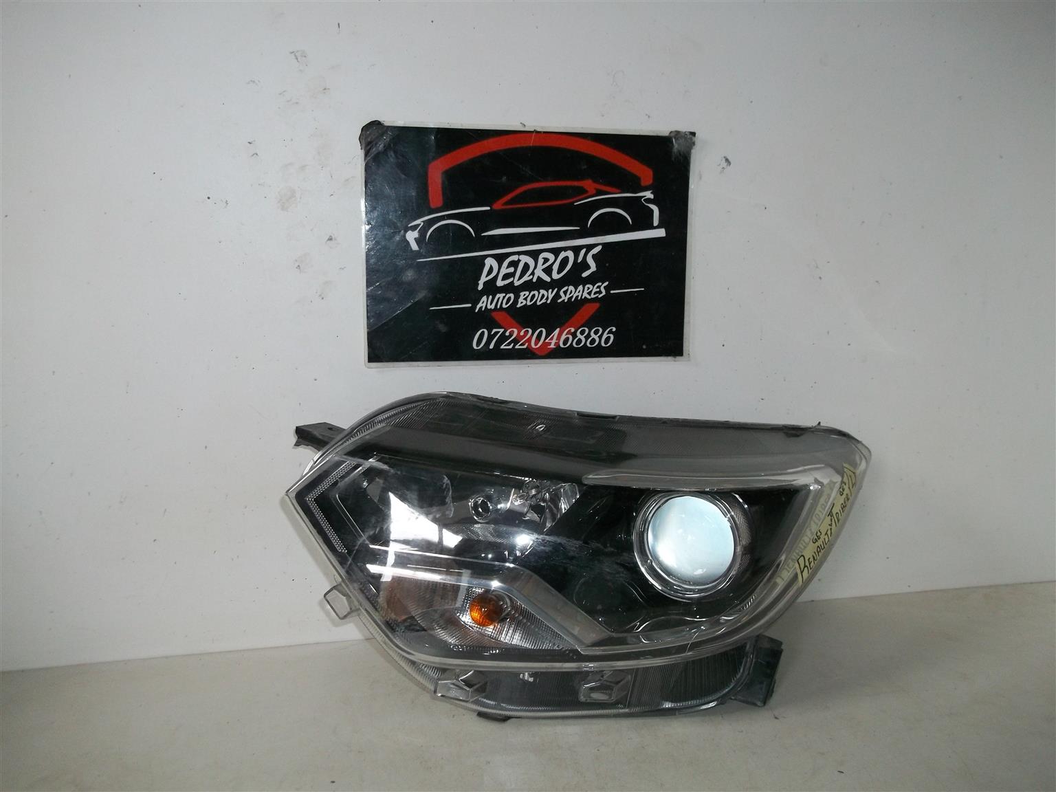 Renault Triber '20-'24 left headlight - Private Seller Renault Triber '20-'24 left headlight - Private Seller