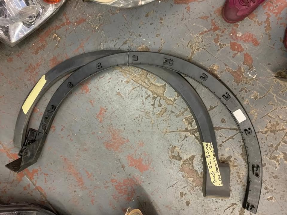 AUDI Q2 WHEEL ARCH - Private Seller AUDI Q2 WHEEL ARCH - Private Seller