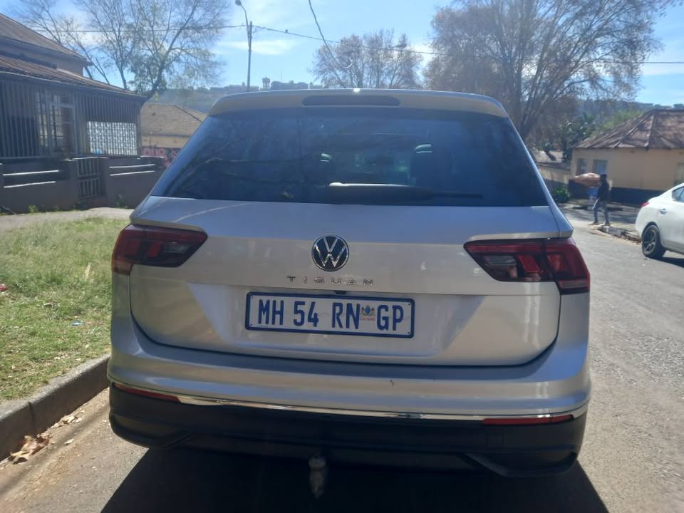 2022 VW Tiguan 1.4 TSI Petrol, Automatic, Silver, 86000kms