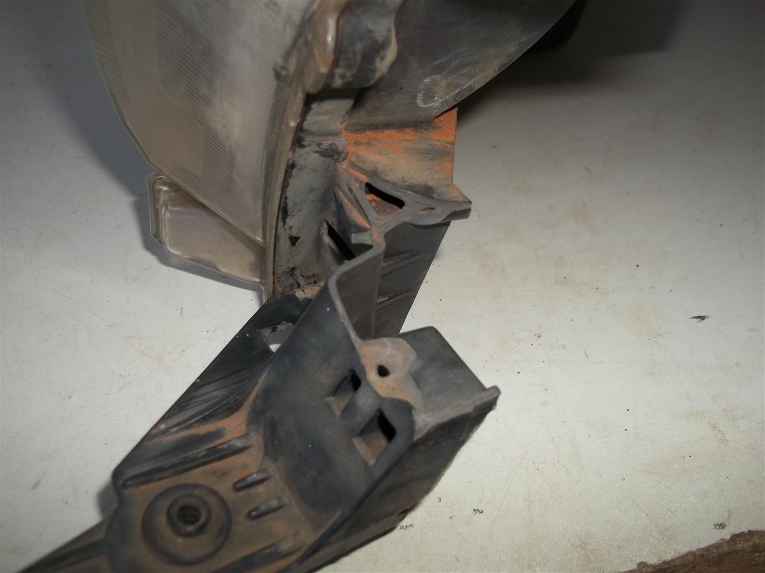 Toyota Hilux GD6 right headlight - Private Seller