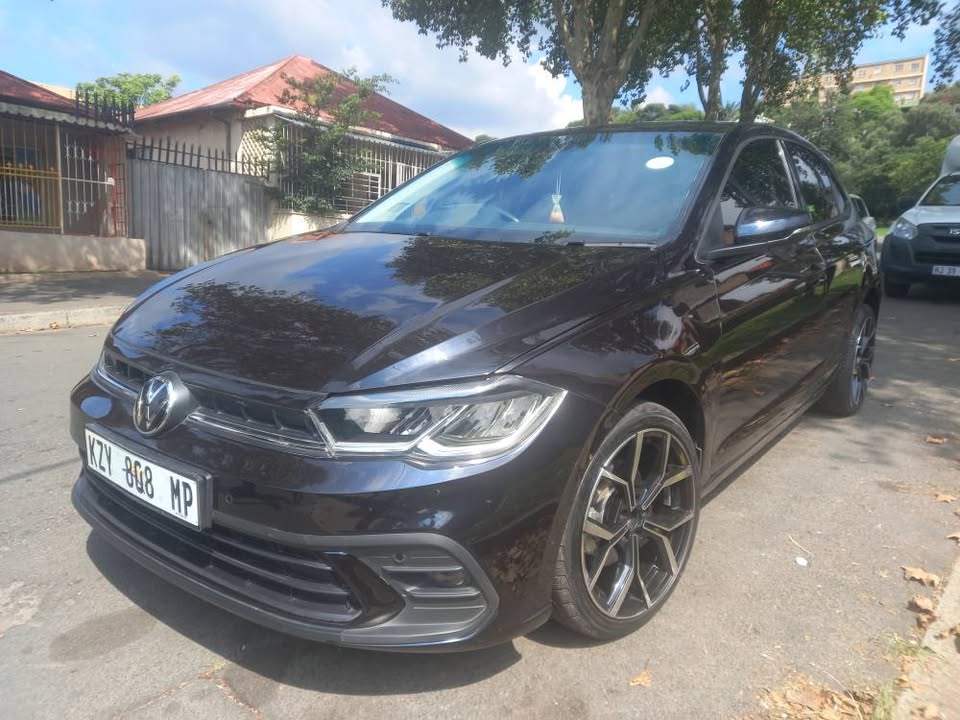 2023 VW Polo 9 TSI 1.0 AUTOMATIC, DARK BROWN, SERVICE BOOK