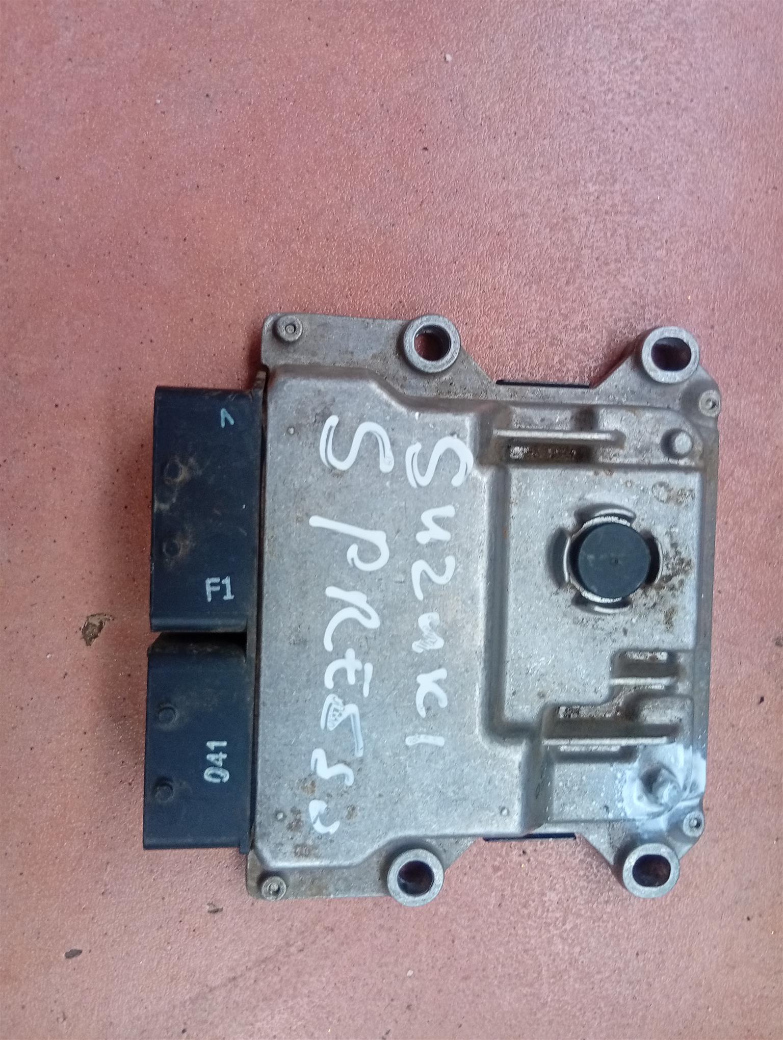 Suzuki s presso ecu computer box 33920M62S3 - Private Seller Suzuki s presso ecu computer box 33920M62S3 - Private Seller
