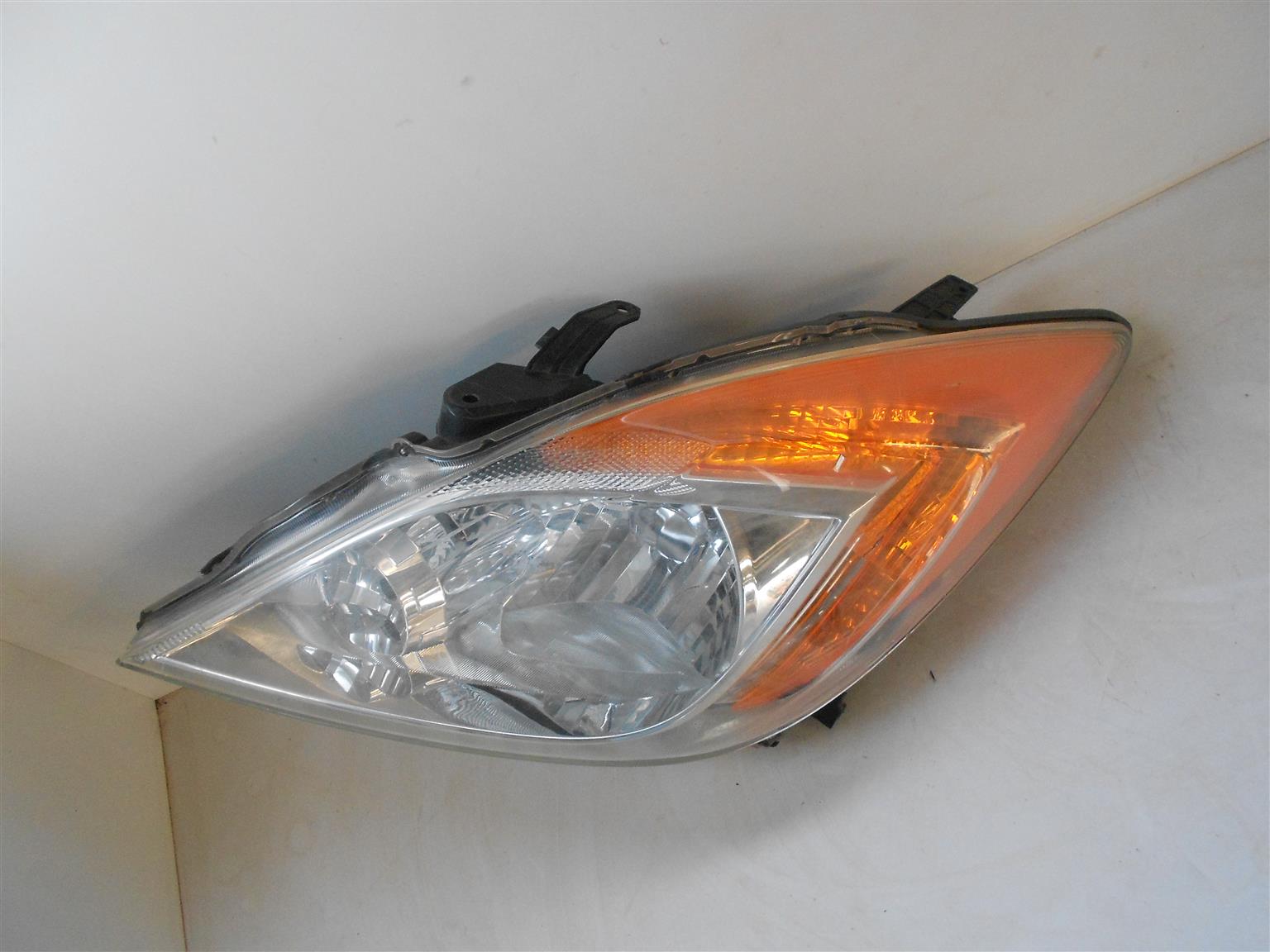 Mazda BT 50 Right headlight