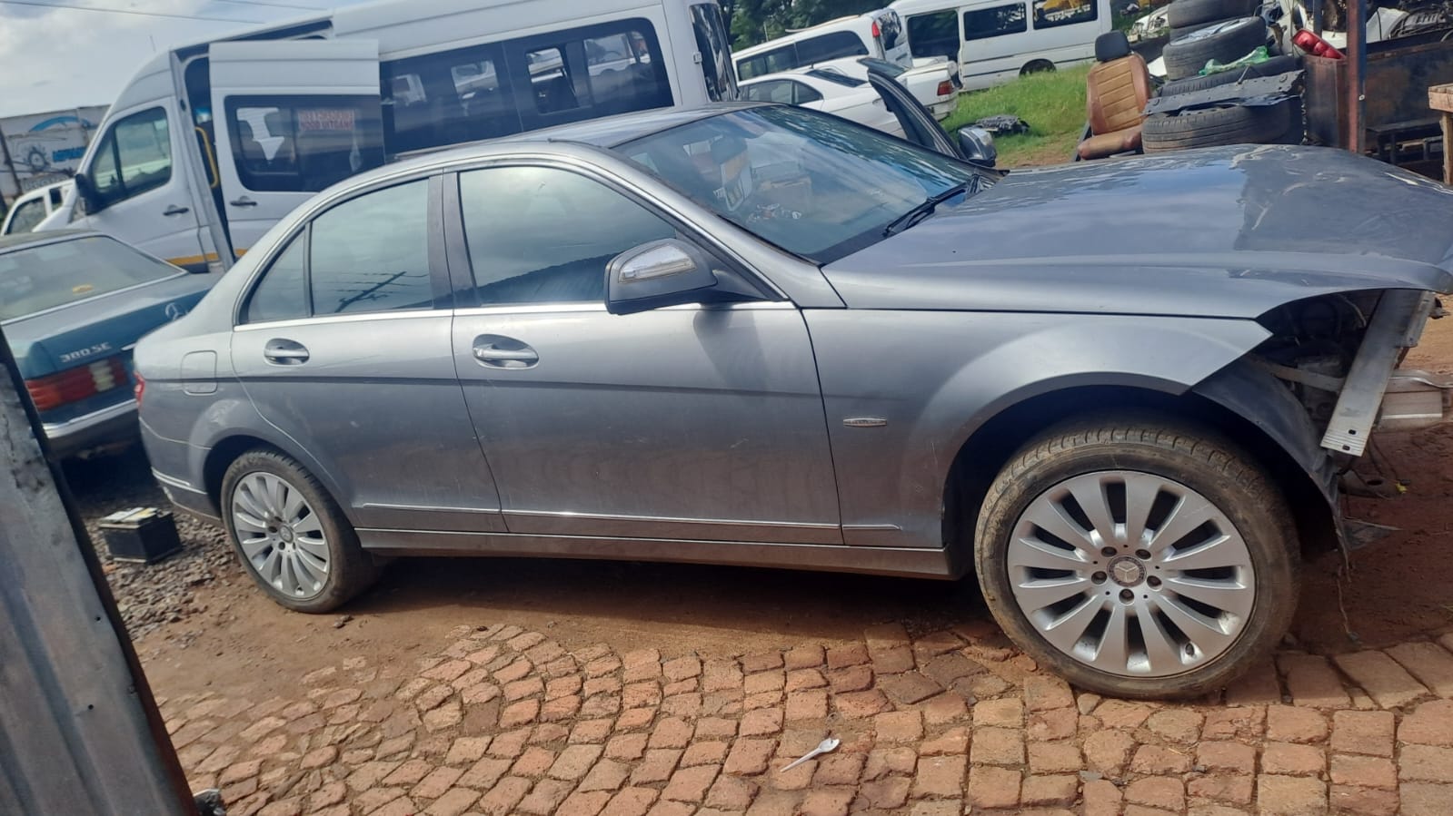 W204 C320 CDI M642 ENGINE AVAILABLE FOR STRIPPING - Private Seller W204 C320 CDI M642 ENGINE AVAILABLE FOR STRIPPING - Private Seller