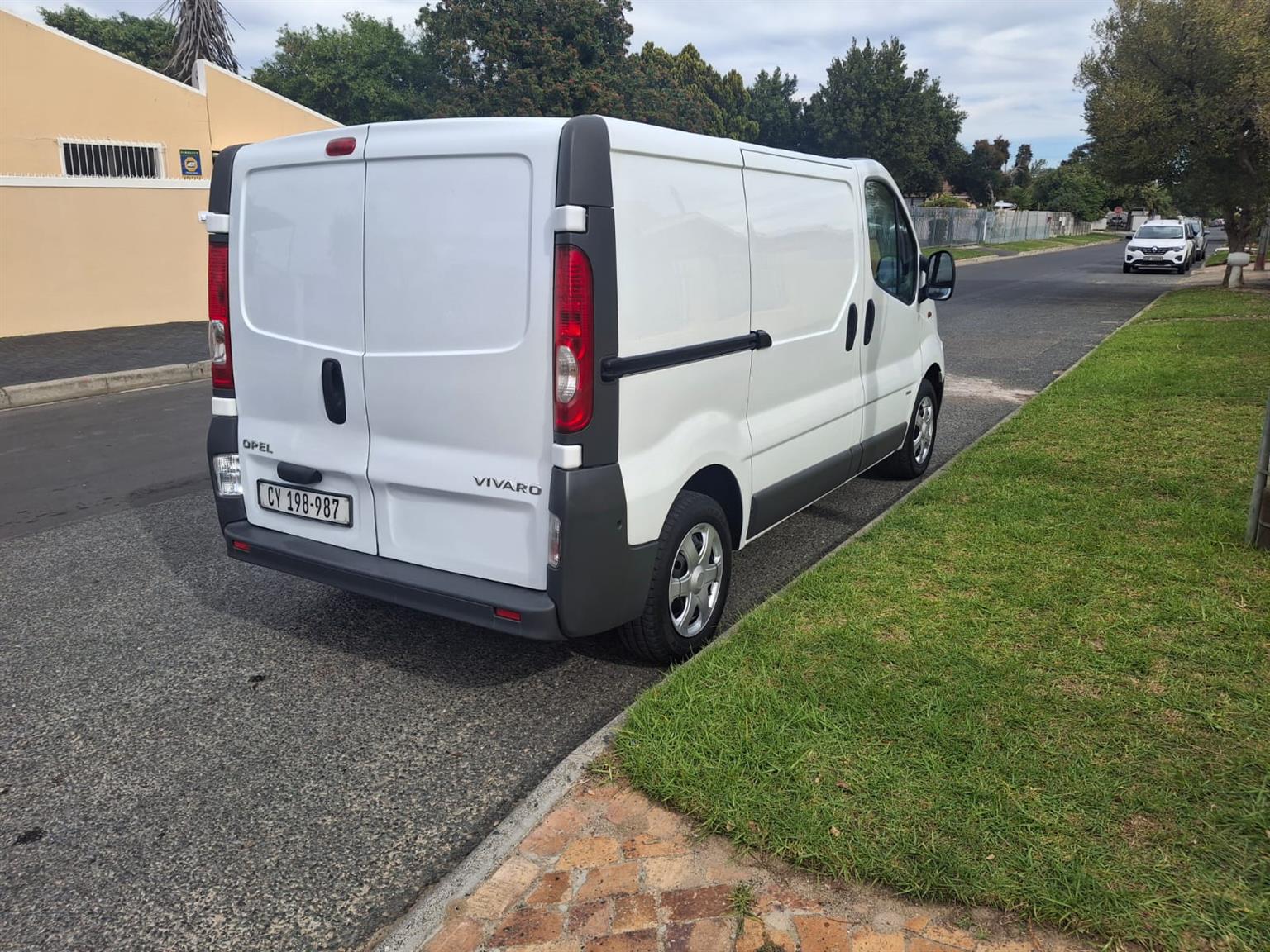 Used 2012 Opel Vivaro 2.0 panel van - Private Seller