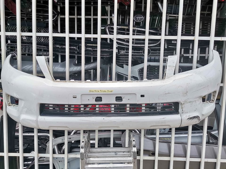 Toyota Prado front bumper 2010-2014 - Private Seller Toyota Prado front bumper 2010-2014 - Private Seller