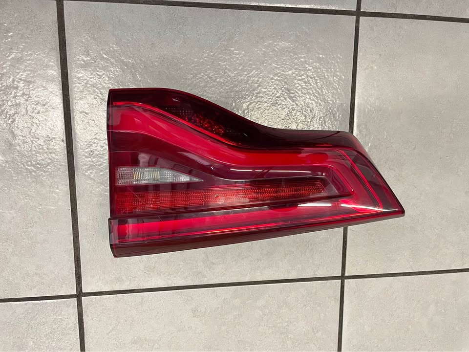 BMW X3 (G01, F97) xDrive 20 d taillight - Private Seller BMW X3 (G01, F97) xDrive 20 d taillight - Private Seller