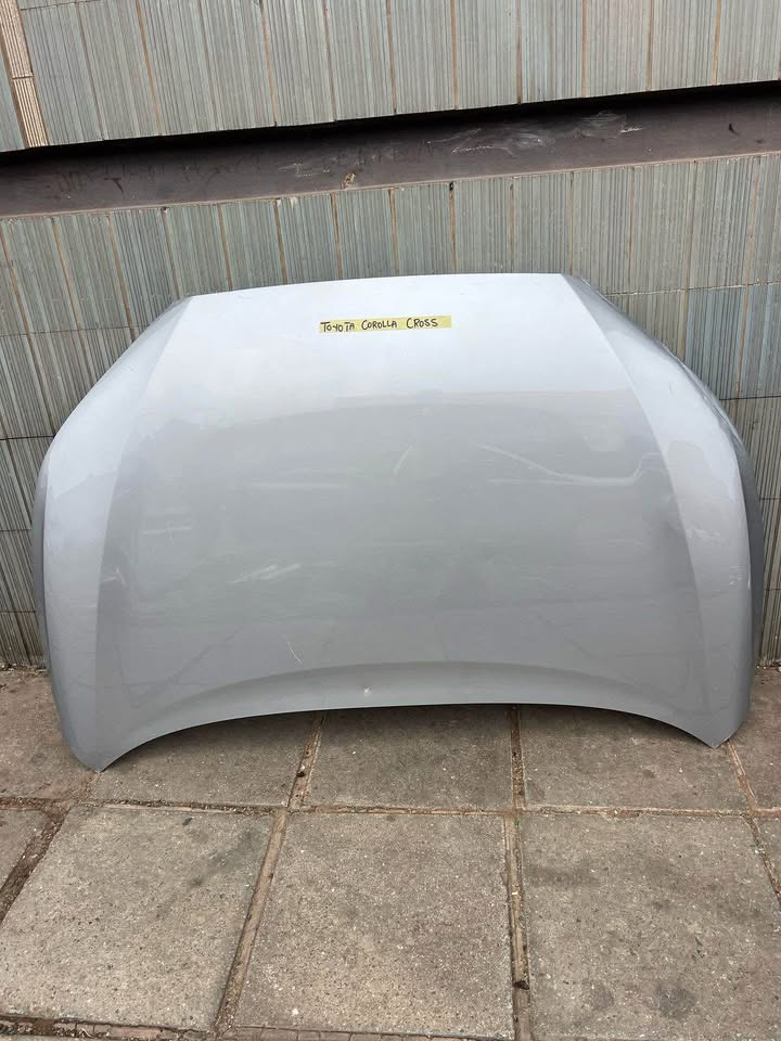 Toyota Corolla Cross bonnet - Private Seller Toyota Corolla Cross bonnet - Private Seller