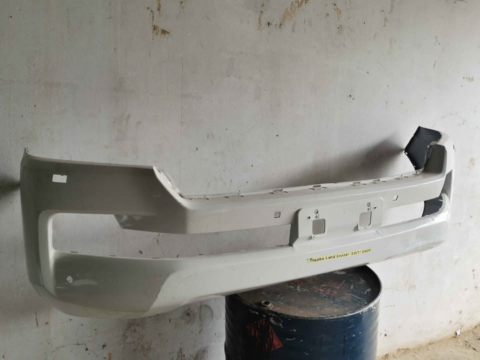 Toyota Land Cruiser front bumper 2017-2020 - Private Seller