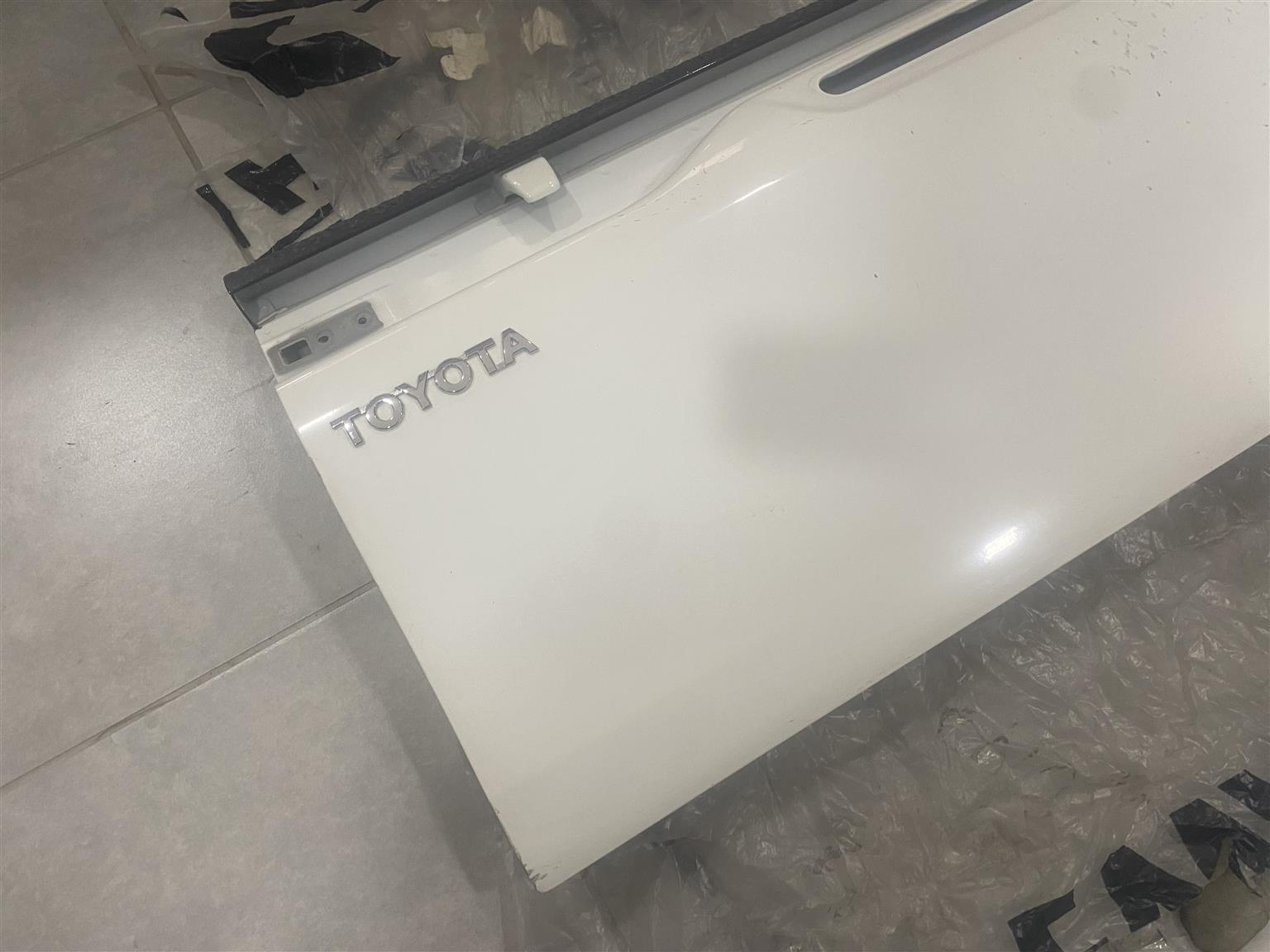 2025 TOYOTA HILUX GD-6 SINGLE CAB TAILGATE SHELL FOR SALE. IN PRISTINE CONDITION - Private Seller 2025 TOYOTA HILUX GD-6 SINGLE CAB TAILGATE SHELL FOR SALE. IN PRISTINE CONDITION - Private Seller
