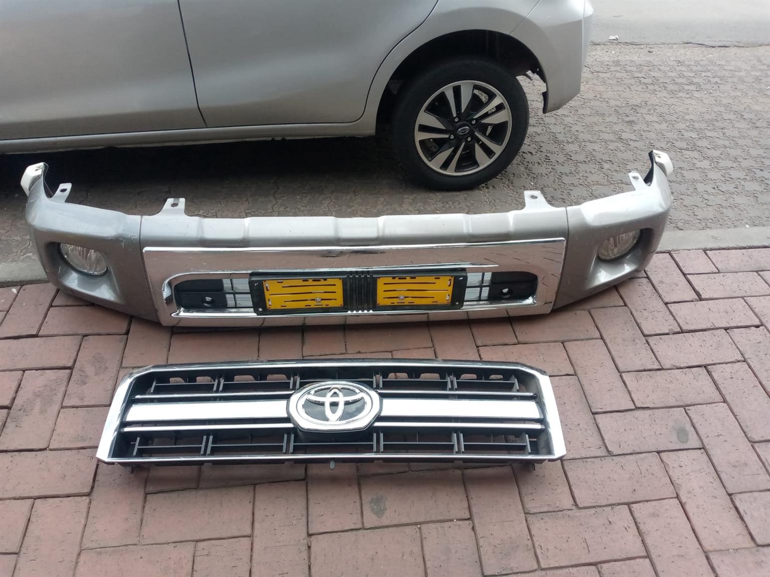 Toyota Land Cruiser Pick up 79 Series Bumper Door's Bonnet For Sale - Private Seller