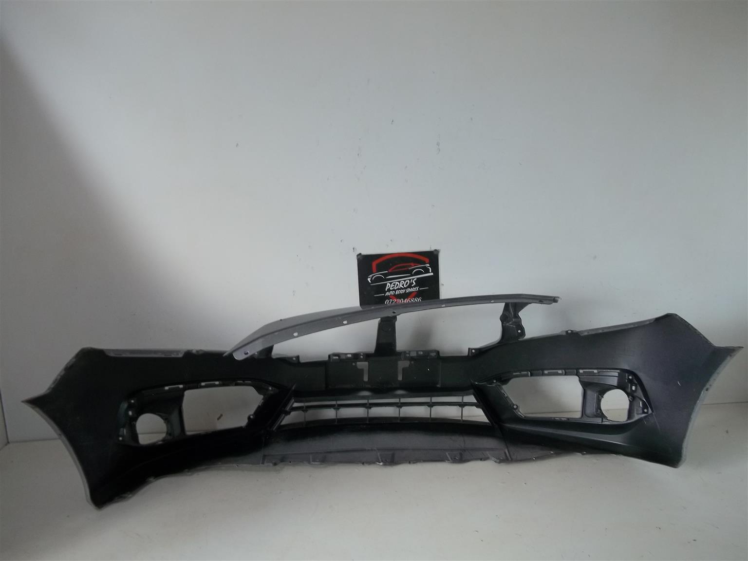 Honda Civic front bumper - Private Seller Honda Civic front bumper - Private Seller