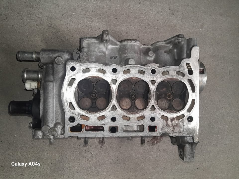 TOYOTA YARIS 1.0L CYLINDER HEAD (1KR ENGINE) FOR SALE - Private Seller TOYOTA YARIS 1.0L CYLINDER HEAD (1KR ENGINE) FOR SALE - Private Seller