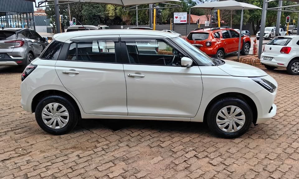 2025 SUZUKI  SWIFT 1.2 GL 5MT 2025