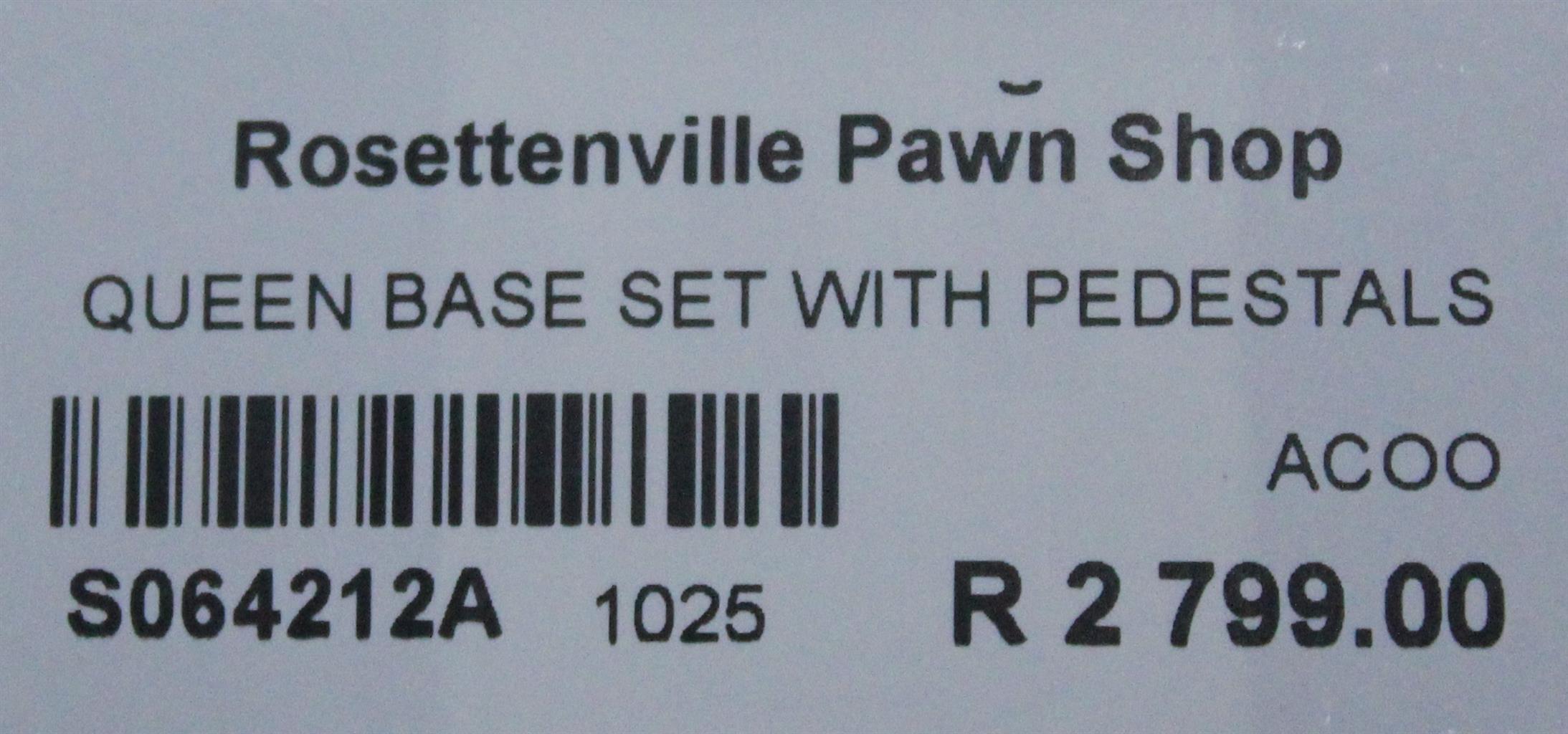 QUEEN BASE SET WITH PEDESTALS S064212A | Junk Mail Marketplace