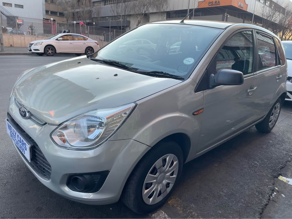 2015 Ford Figo 1.4 66000km Manual