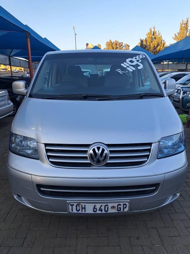VW Caravelle 2.5TDi