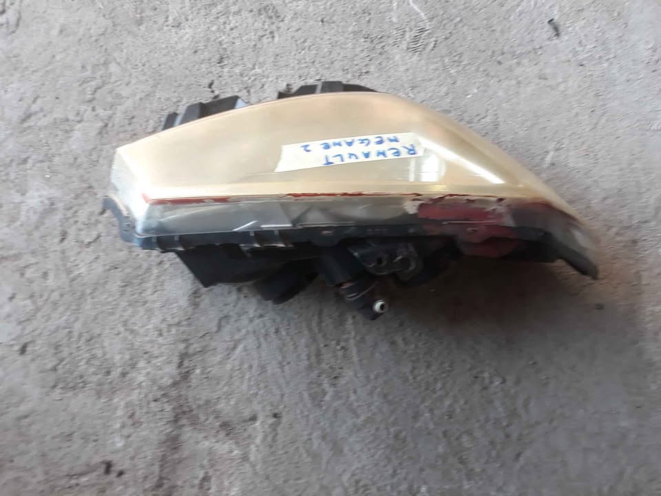 Renault Megane 2 Right Side Headlight