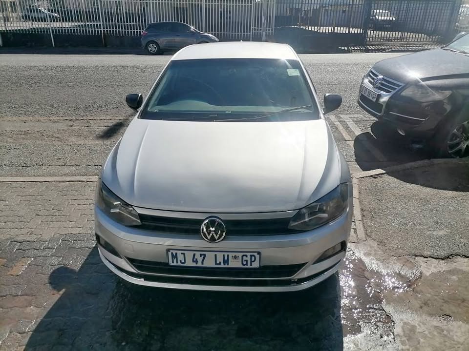 2019 Volkswagen polo 8 1.0 Hatchback with a Nice interior seat