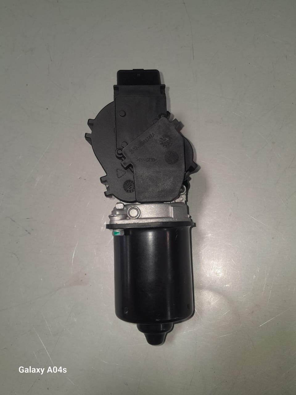 RENAULT SANDERO 900T WIPER MOTOR FOR SALE - Private Seller RENAULT SANDERO 900T WIPER MOTOR FOR SALE - Private Seller