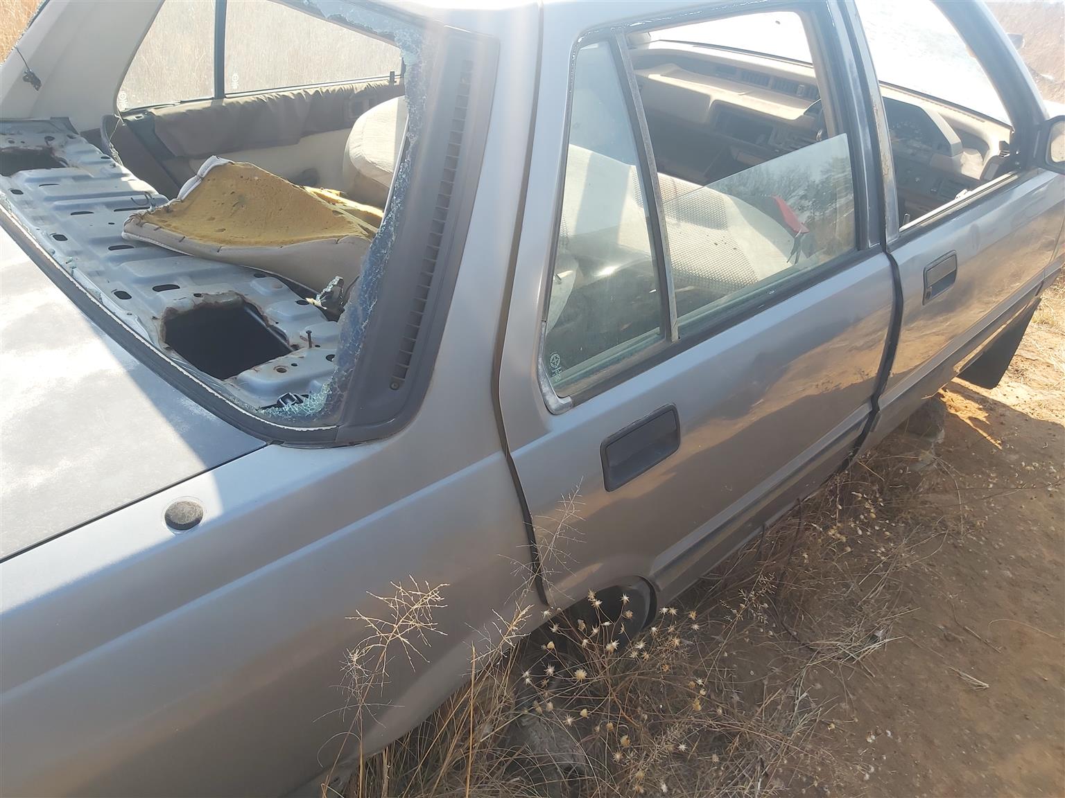 Used Nissan 1400 bakkie front doors for sale @ circle 7 used parts