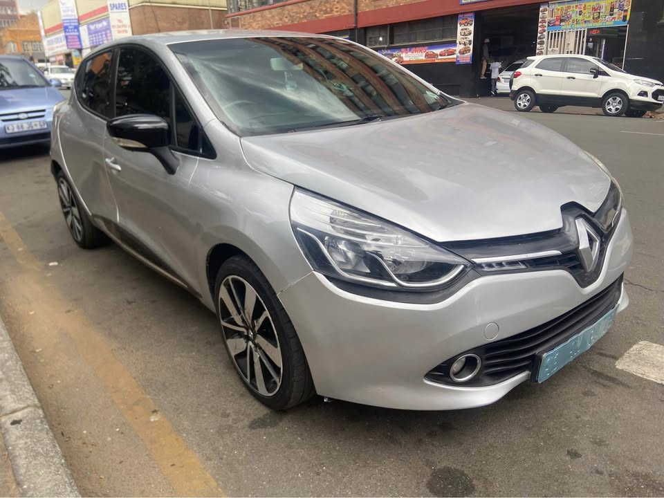 2015 Renault Clio 009t manual 87.000km