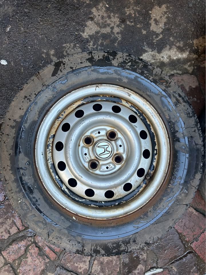 Honda Ballade 165/80R13’s Available Call or Whatsapp - Private Seller