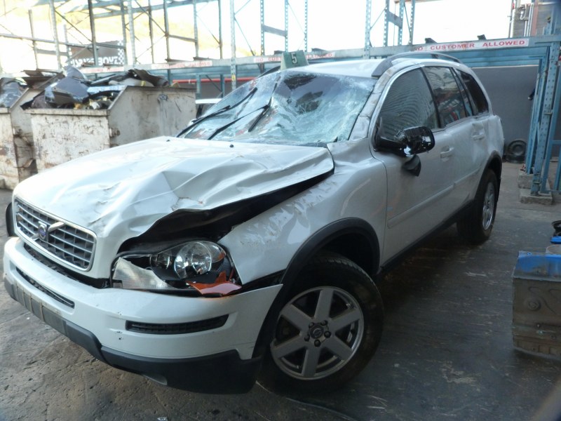 Volvo XC90 D5 AWD AT White - 2007 STRIPPING FOR SPARES - Private Seller Volvo XC90 D5 AWD AT White - 2007 STRIPPING FOR SPARES - Private Seller