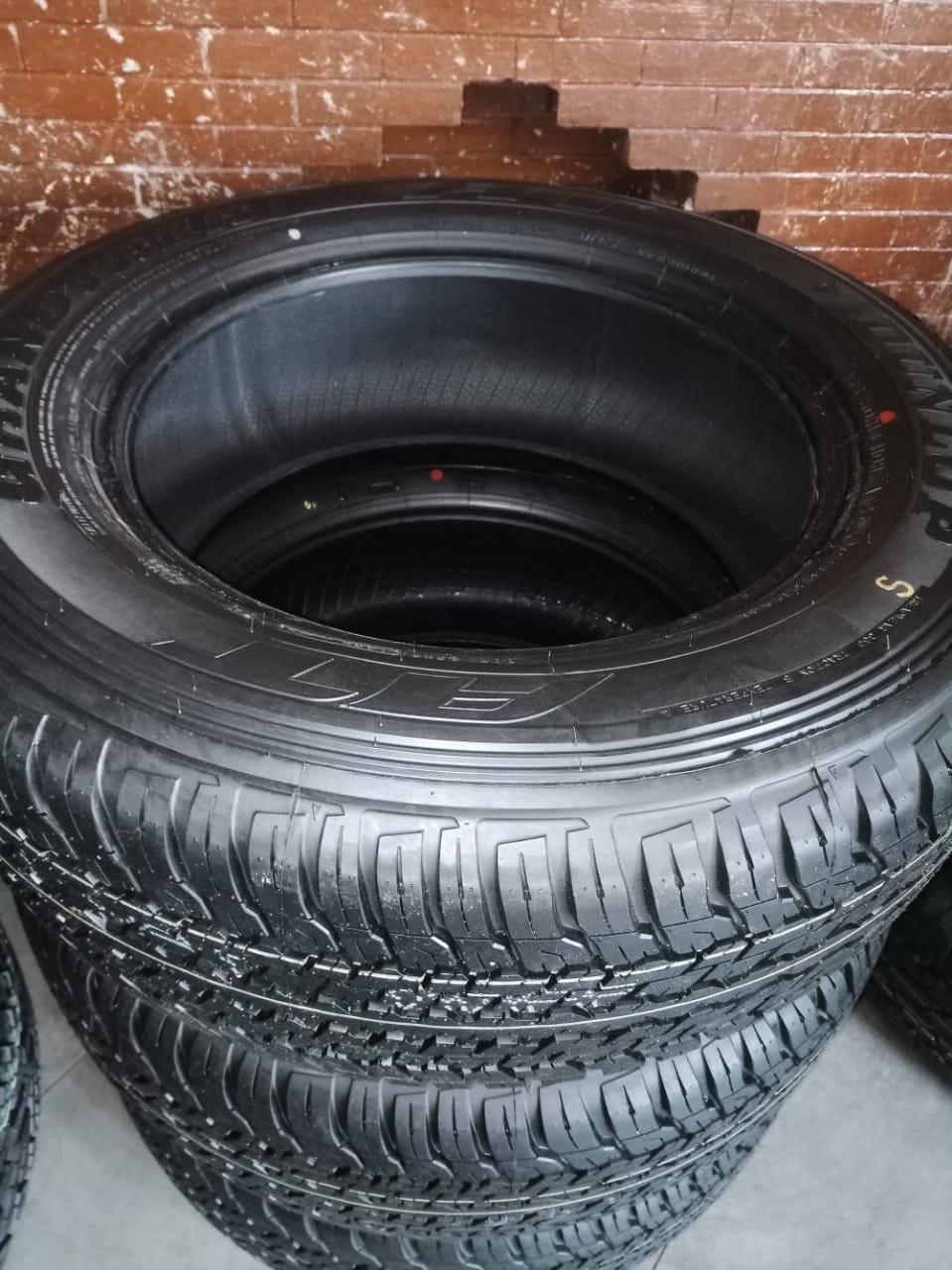 265/65/17 Dunlop Grandtrek A/T brand new set - Private Seller 265/65/17 Dunlop Grandtrek A/T brand new set - Private Seller