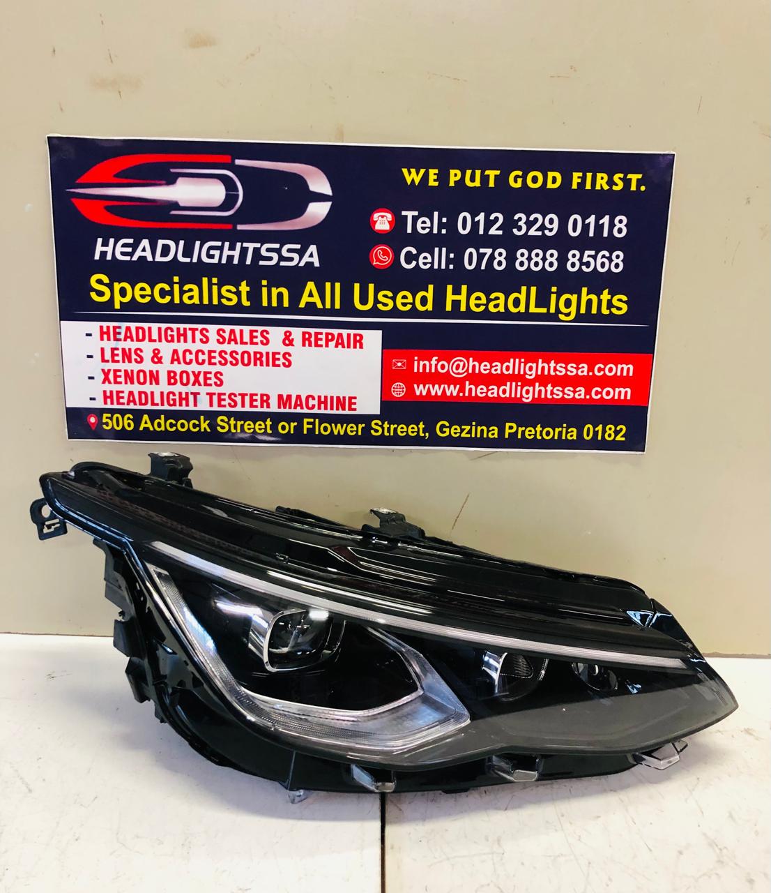 VW Golf 8 TSI (IQ light) right side xenon headlight - Private Seller VW Golf 8 TSI (IQ light) right side xenon headlight - Private Seller