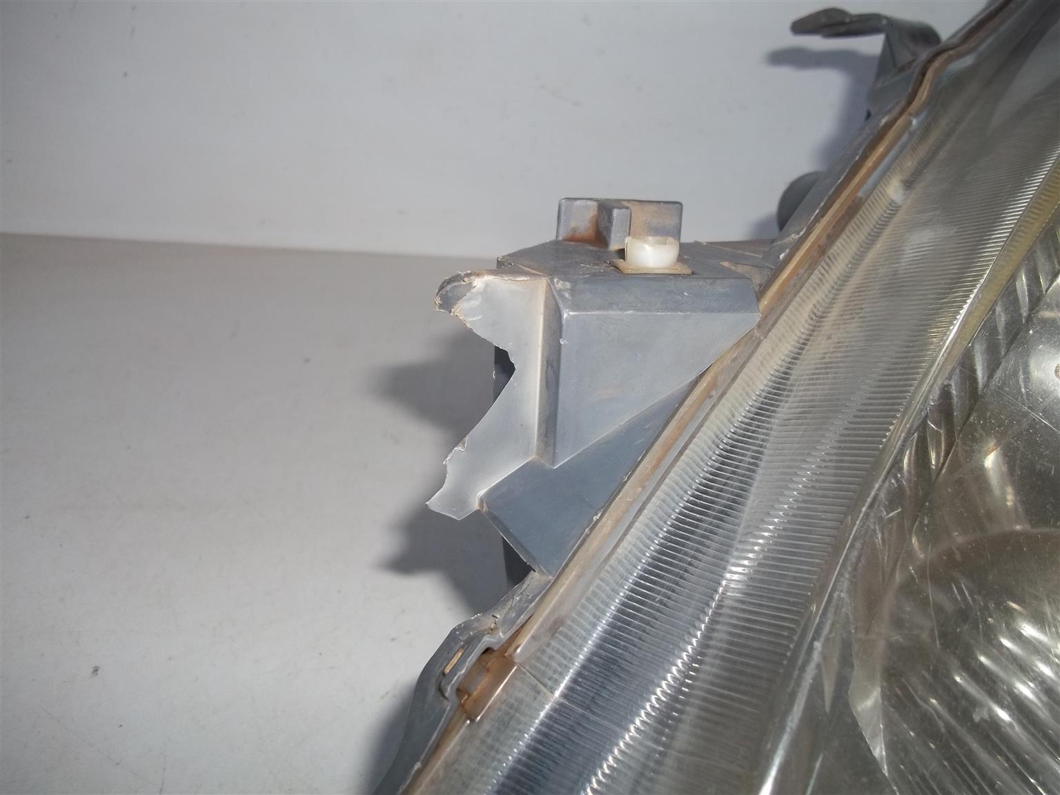 Toyota Avanza '06-'12 left headlight - Private Seller Toyota Avanza '06-'12 left headlight - Private Seller