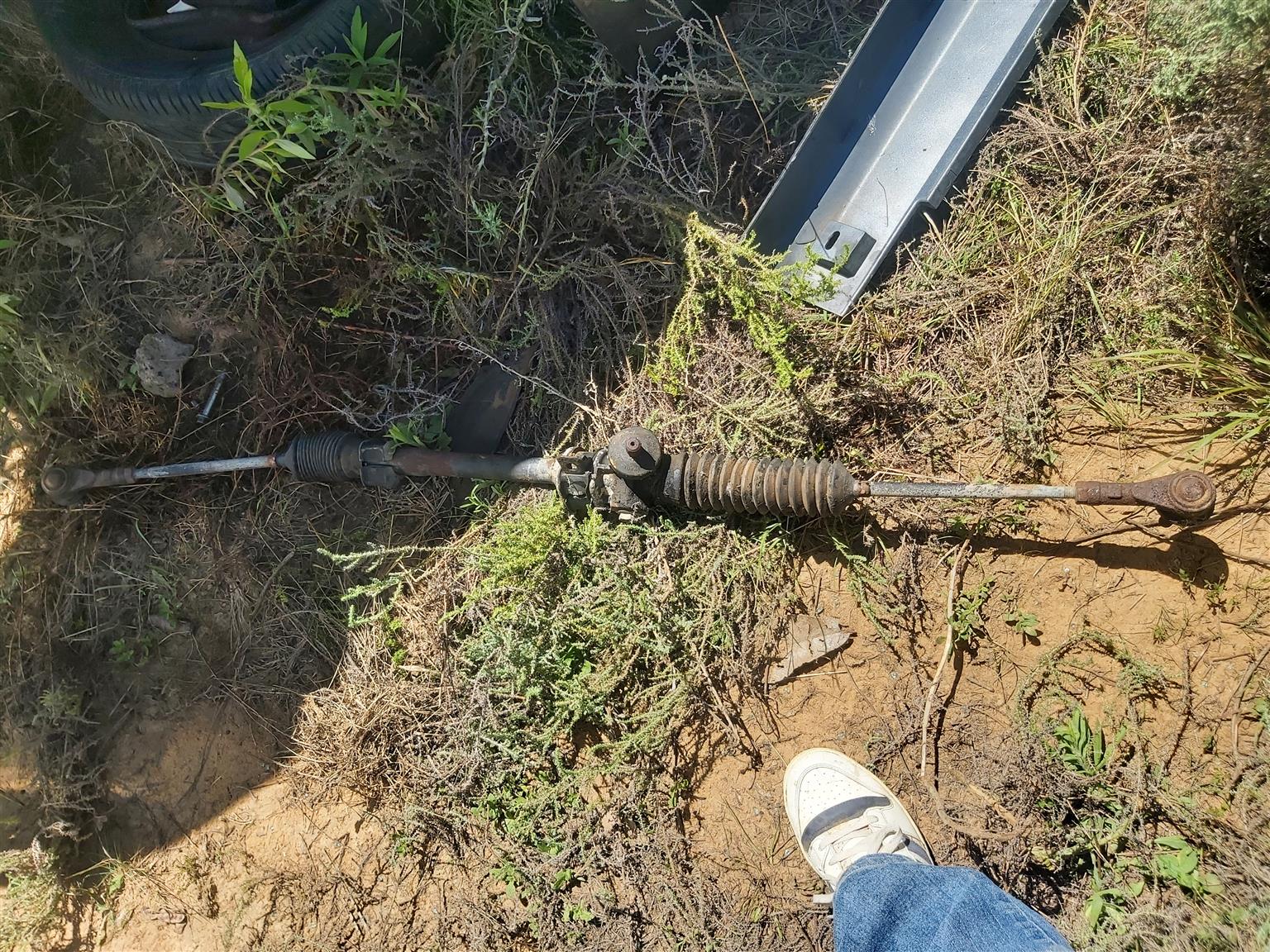 Steering rack Mazda rustler bakkie - Private Seller Steering rack Mazda rustler bakkie - Private Seller