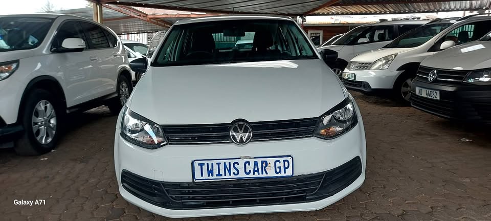 Volkwogen Polo vivo 1.4 Trendline Manual Petrol