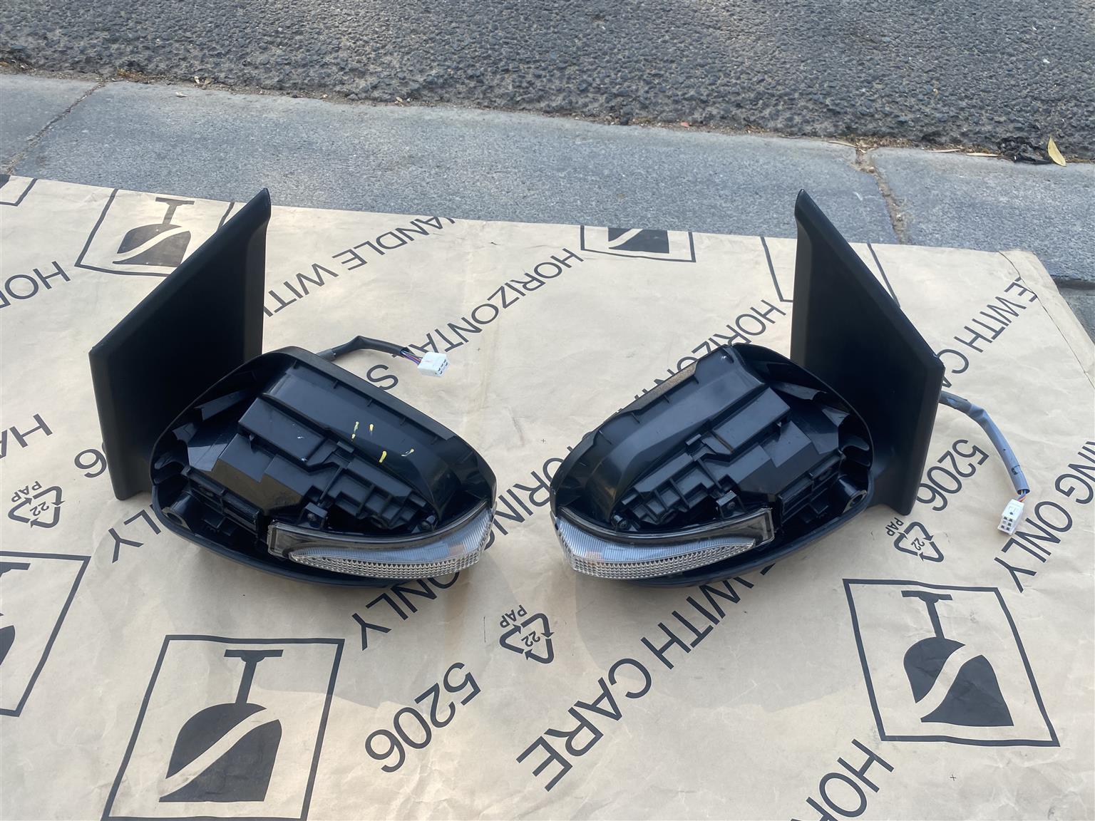 2023 TOYOTA AGYA DOOR MIRRORS FOR SALE. IN EXCELLENT CONDITION - Private Seller