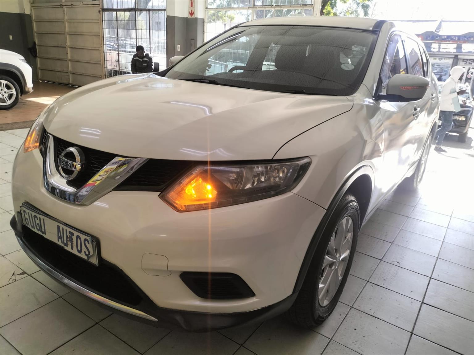 2017 NISSAN XTRAIL 2.0 MANUAL WHITE PETROL SPARE KEY122.000KM