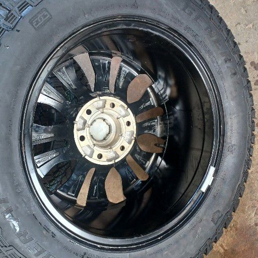 Ford thunder rims and general grabber at3 tyres