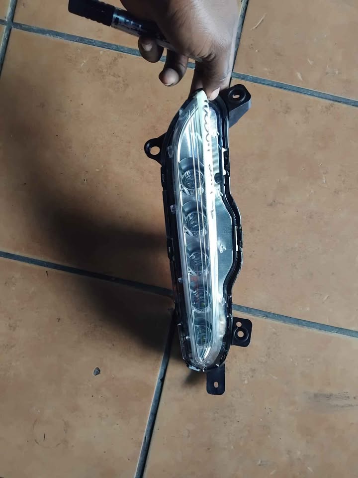 HYUNDAI TUCSON 2017 LED FOGLIGHT (RIGHT SIDE ) - Private Seller HYUNDAI TUCSON 2017 LED FOGLIGHT (RIGHT SIDE ) - Private Seller