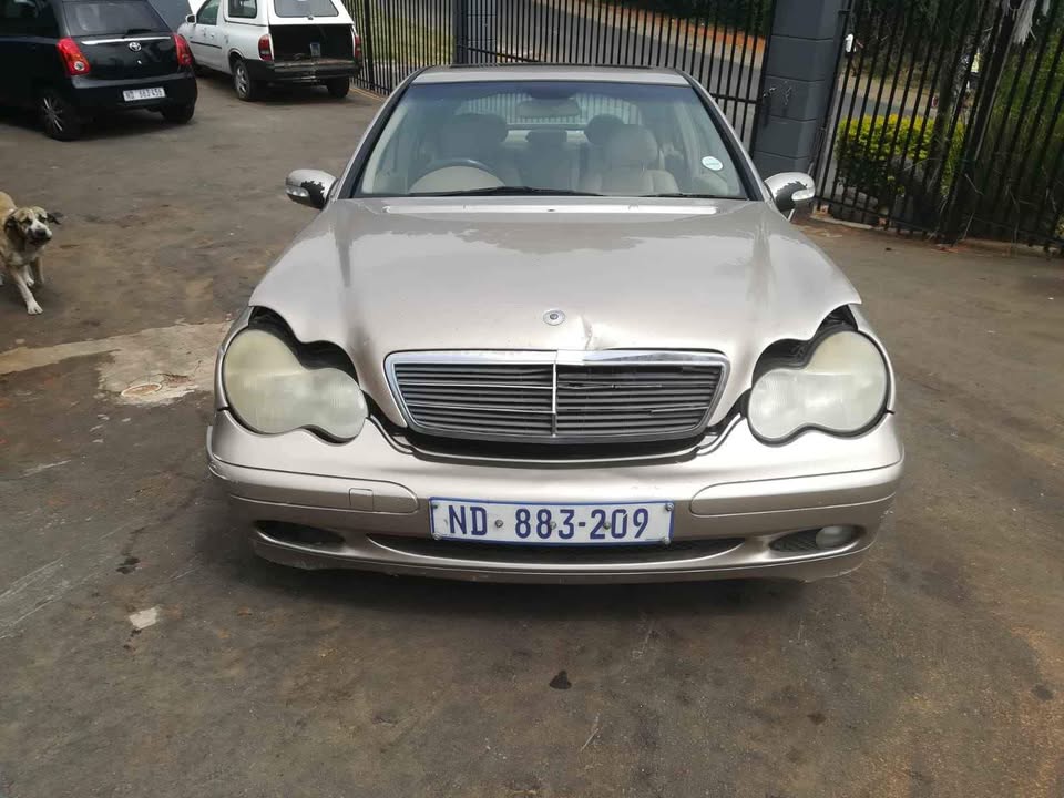 Stripping for spares Mercedes 2003 C180