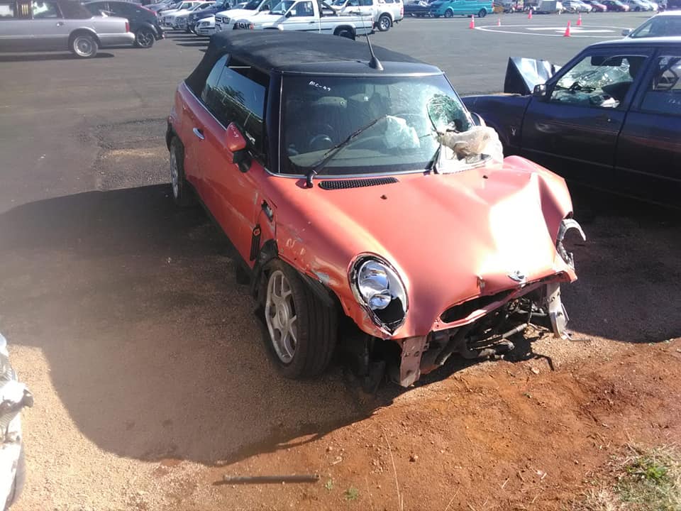 Mini Cooper Convertible Stripping for Spares. - Private Seller