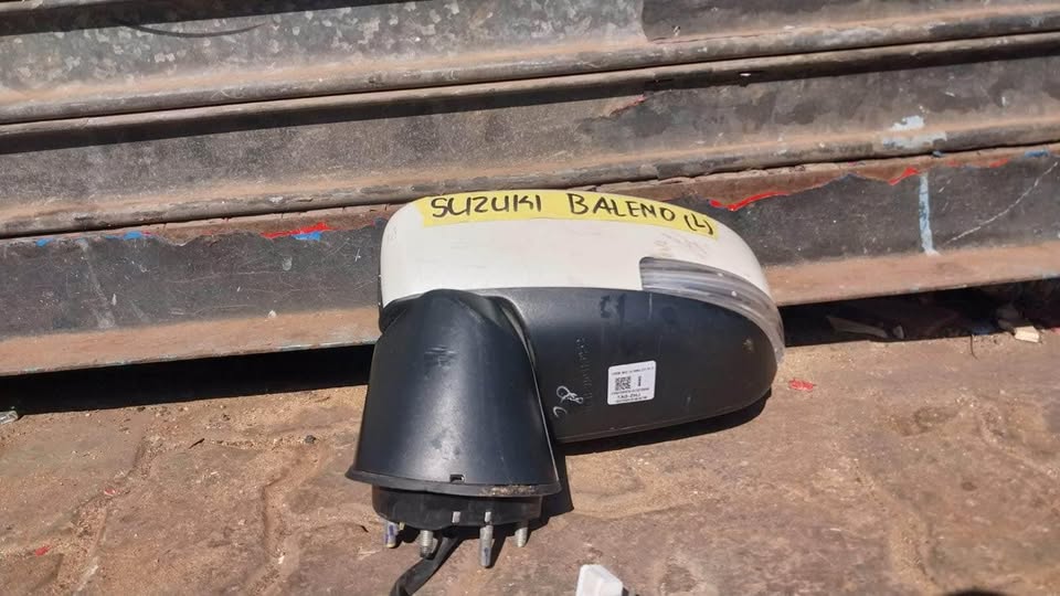 Suzuki Balleno side mirror - Private Seller Suzuki Balleno side mirror - Private Seller