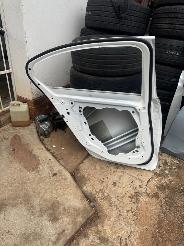 BMW 3 Series G20 Left Rear Door - Private Seller BMW 3 Series G20 Left Rear Door - Private Seller