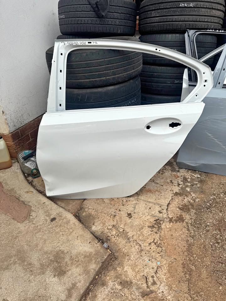 BMW 3 Series G20 Left Rear Door - Private Seller BMW 3 Series G20 Left Rear Door - Private Seller