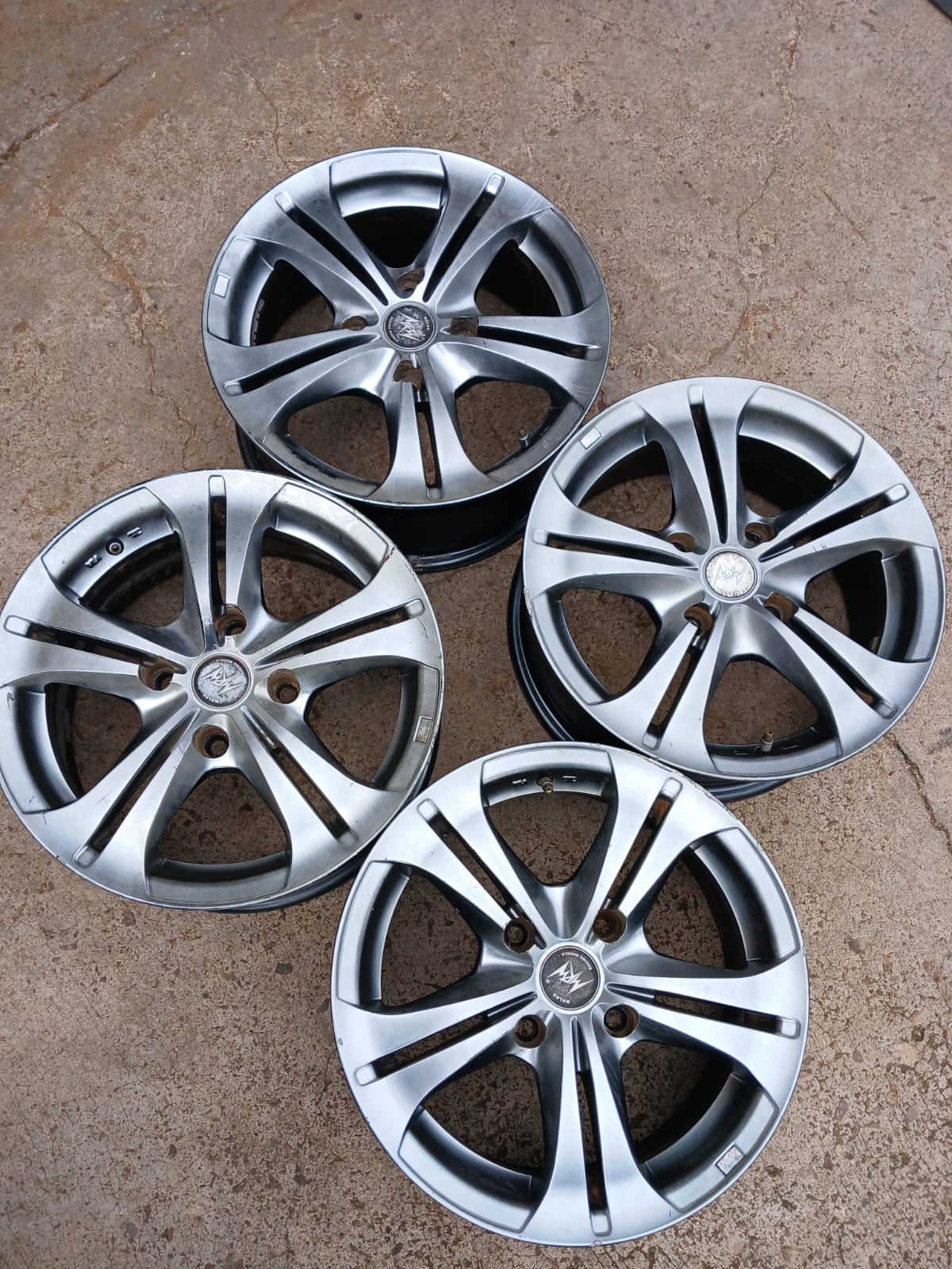 SET MAGS MAZDA 323 4HOLE 114PCD 4 HOLE - Private Seller SET MAGS MAZDA 323 4HOLE 114PCD 4 HOLE - Private Seller